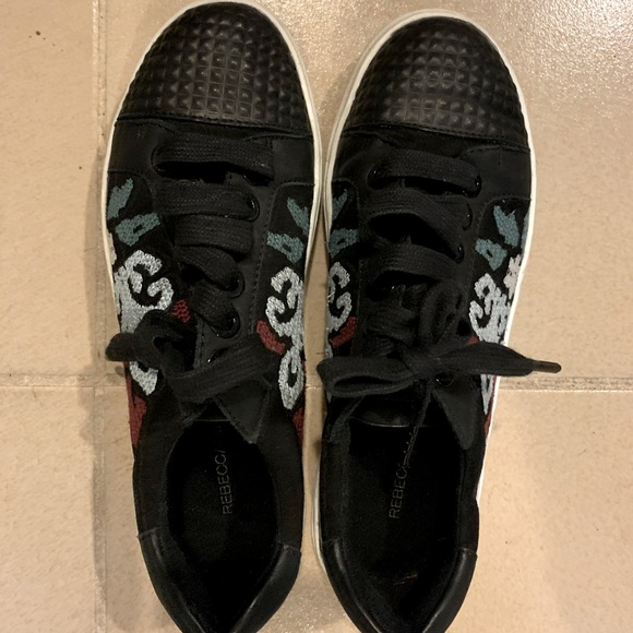 Rebecca Minkoff Bleecker Embroidery black sneakers - Picture 1 of 3